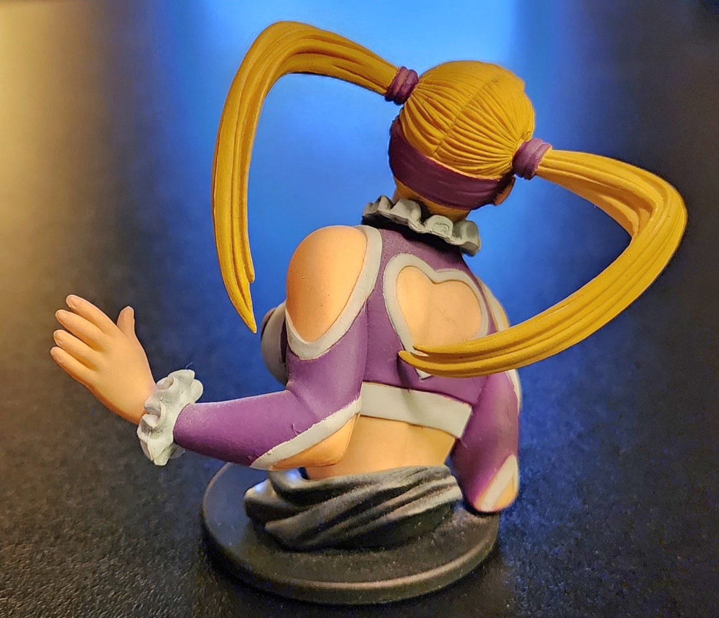 R. Mika Street Fighter Heroines Mini Bust Figure by FiguAx (Purple Version)
