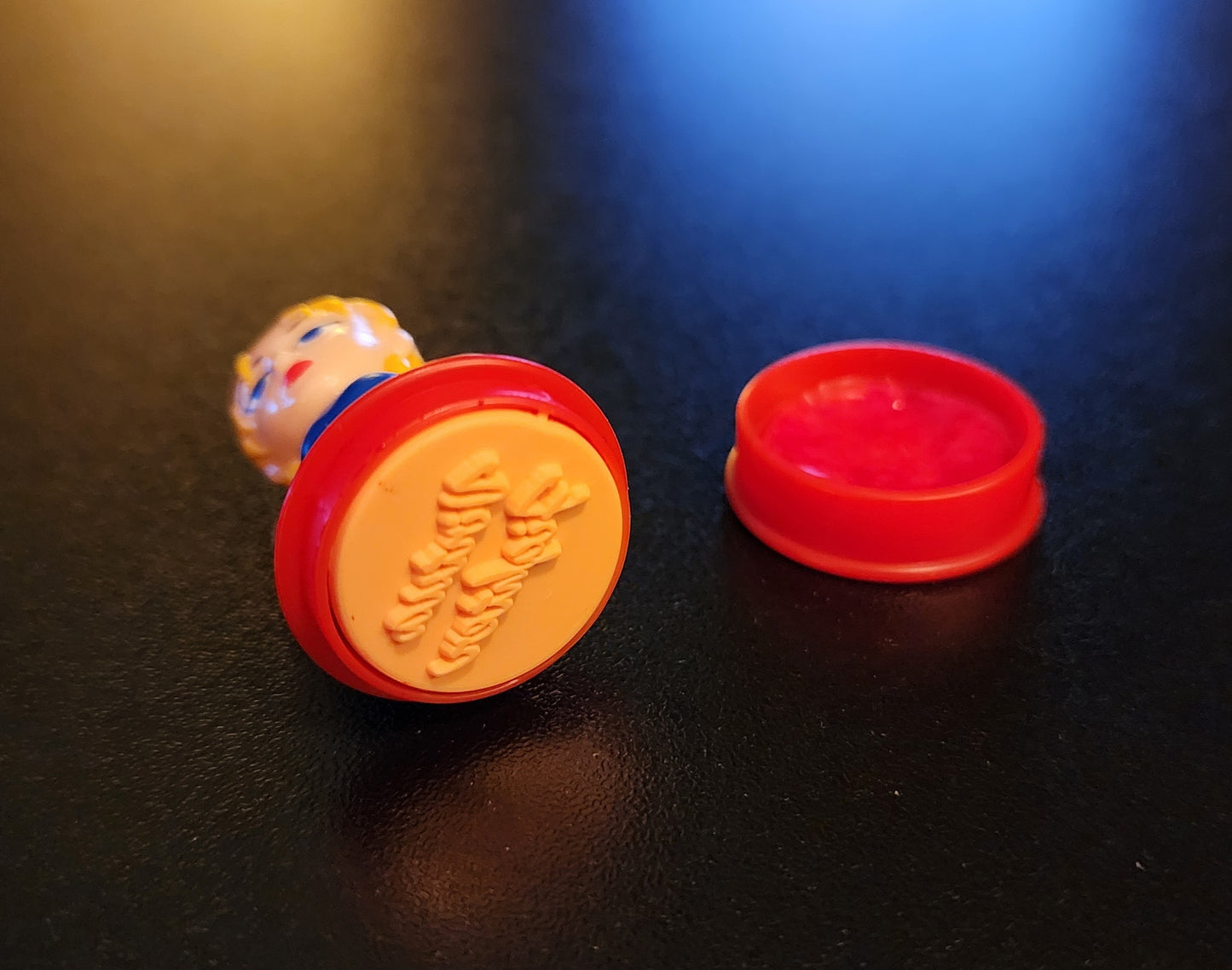 Sarah Bryant Virtua Fighter 2 Vintage Sega Stamp Figurine (1994)