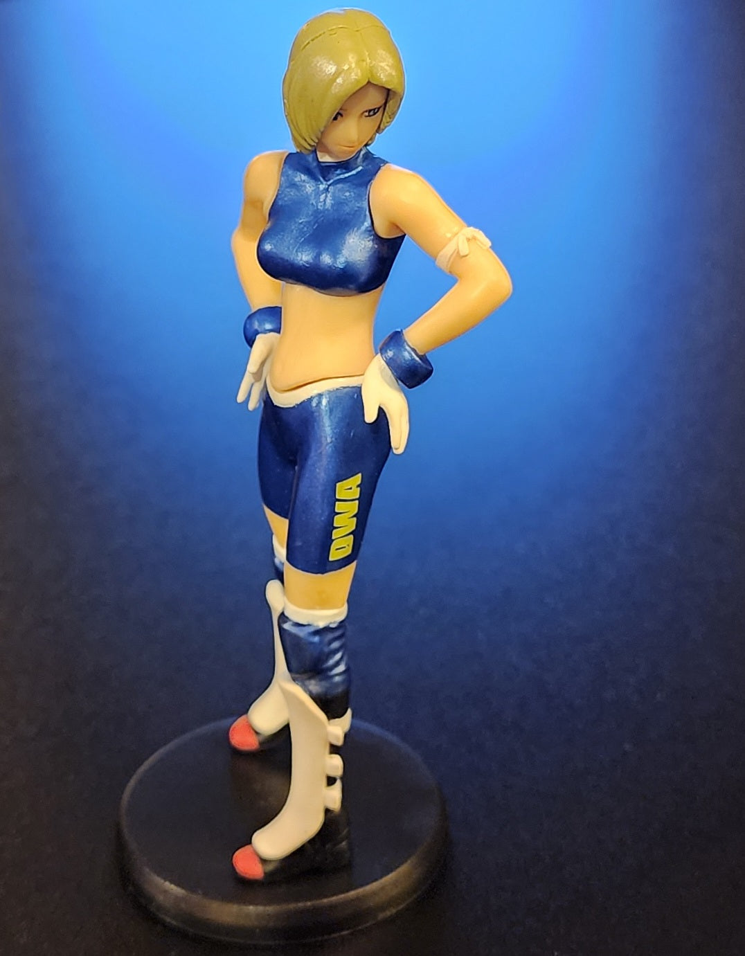 Tina Armstrong Dead or Alive DWA Outfit Gashapon Figure