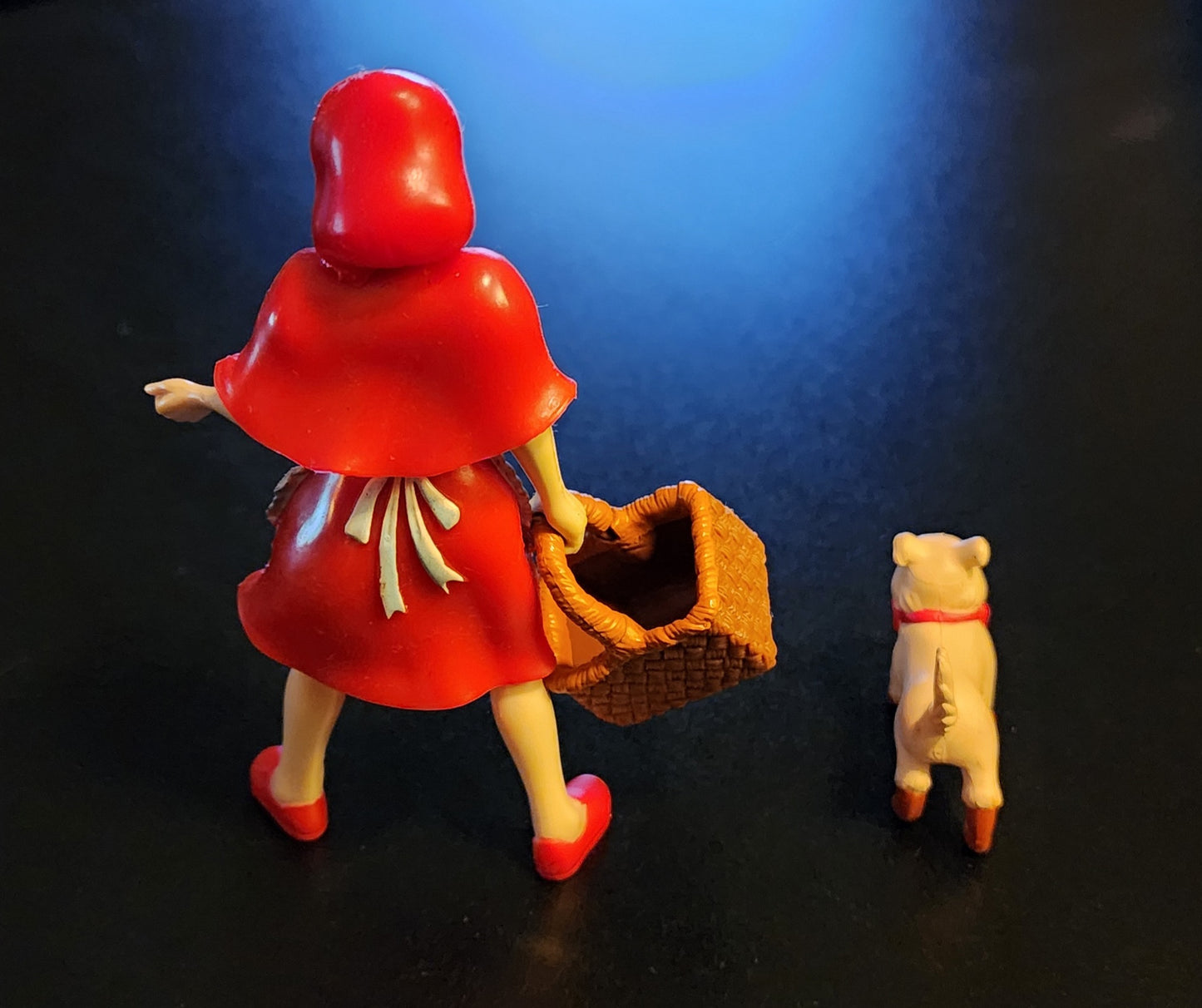 Bulleta / B.B. Hood Darkstalkers 3 Toy-Biz Action Figure (with Dog) 🐕