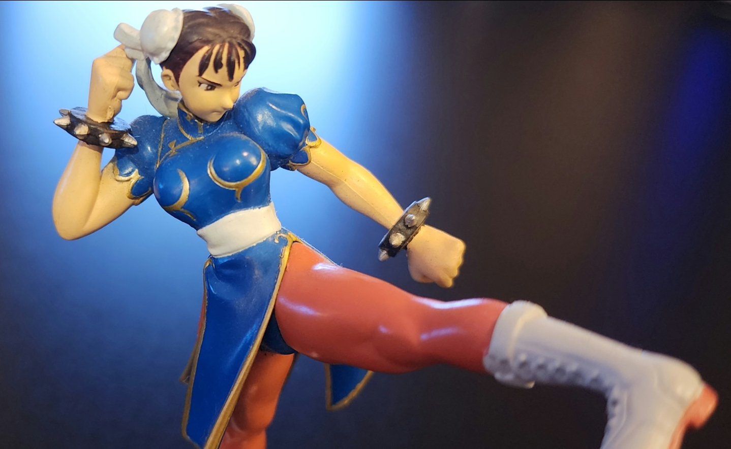 Chun-Li 15th Anniversary Street Fighter Alpha 3 Figure