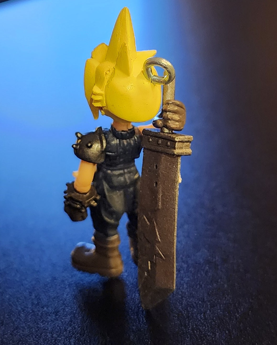Final Fantasy Trading Arts Mini - Final Fantasy 7 - Cloud Keychain Figure