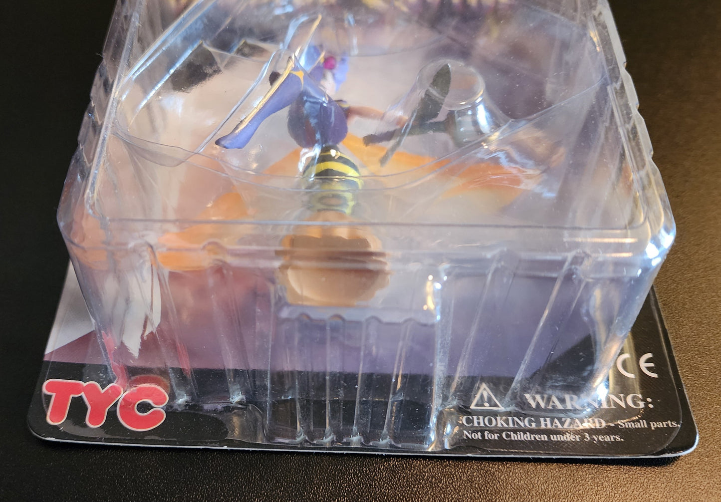 Queen Bee Vampire Savior SR Series Gashapon Figure (Box Version)