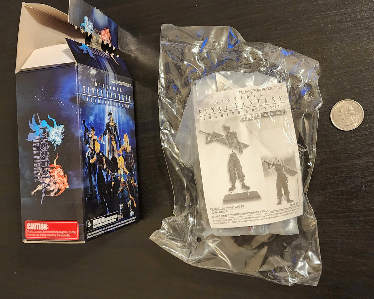Cloud Strife Tribal Final Fantasy DISSIDIA Trading Arts Figure