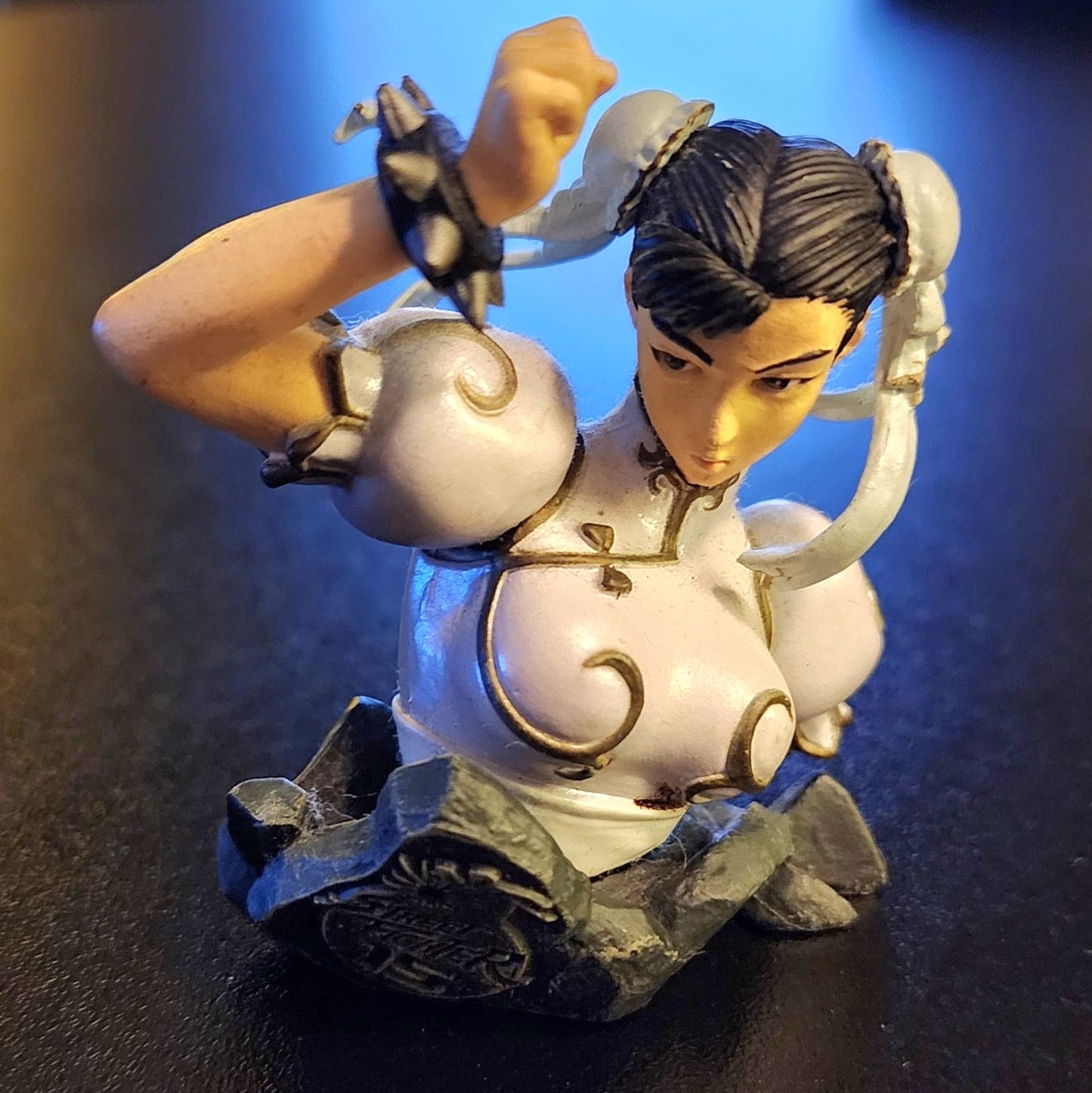 Chun-Li Street Fighter 15th Anniversary Mini Bust Figure (White Version)