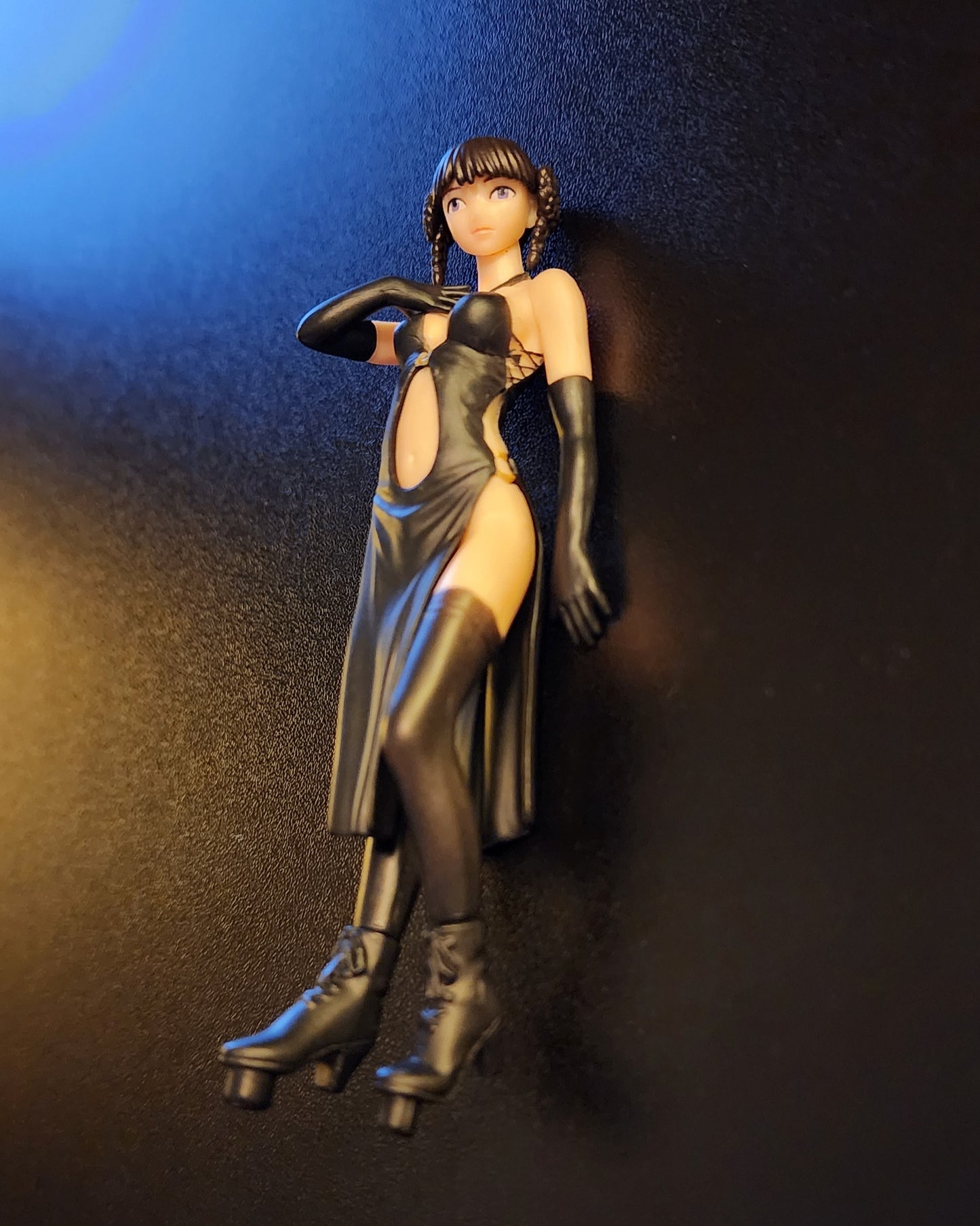 Lei Fang Dead or Alive Gashapon Figure (Black Dress)