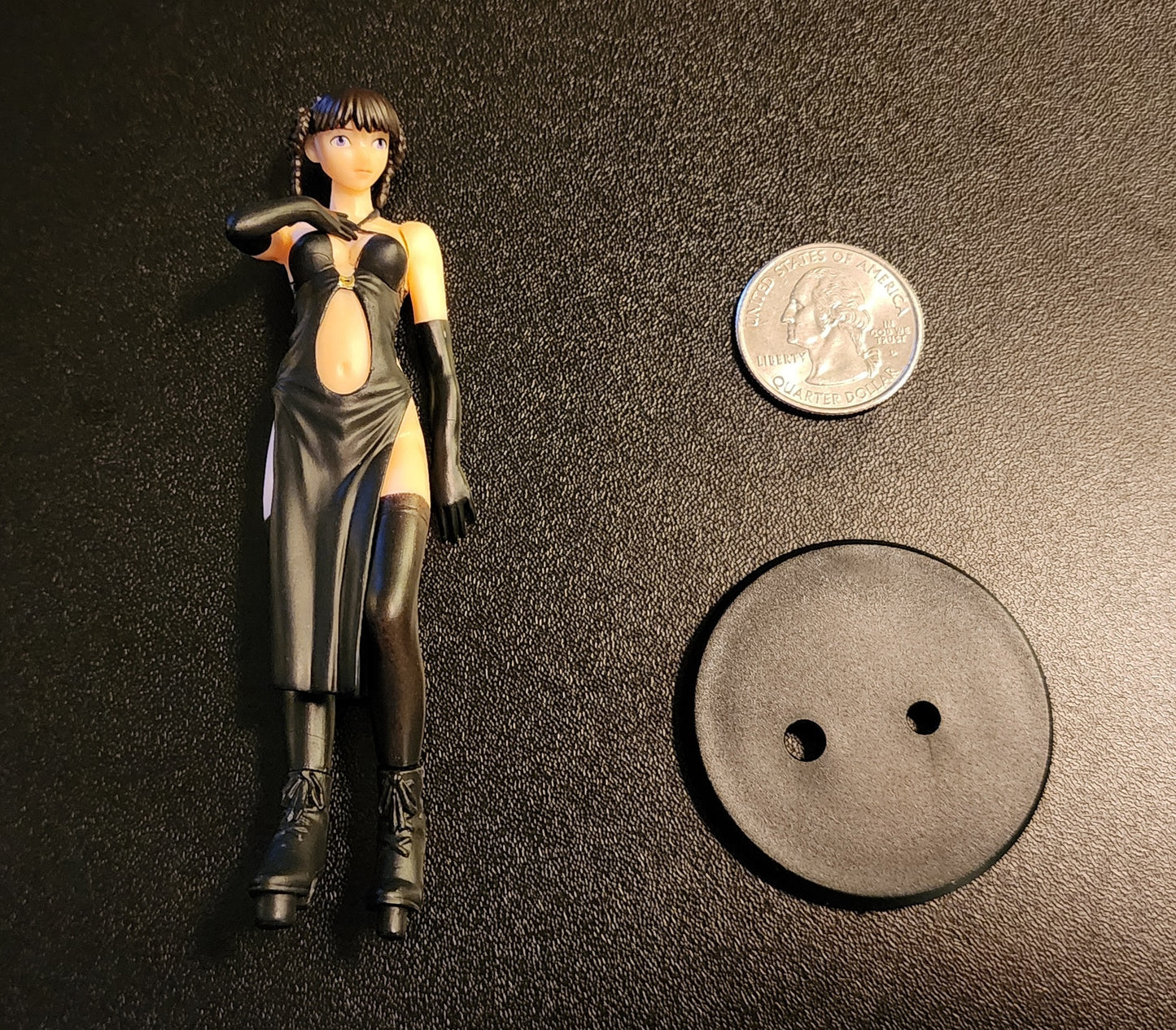 Lei Fang Dead or Alive Gashapon Figure (Black Dress)