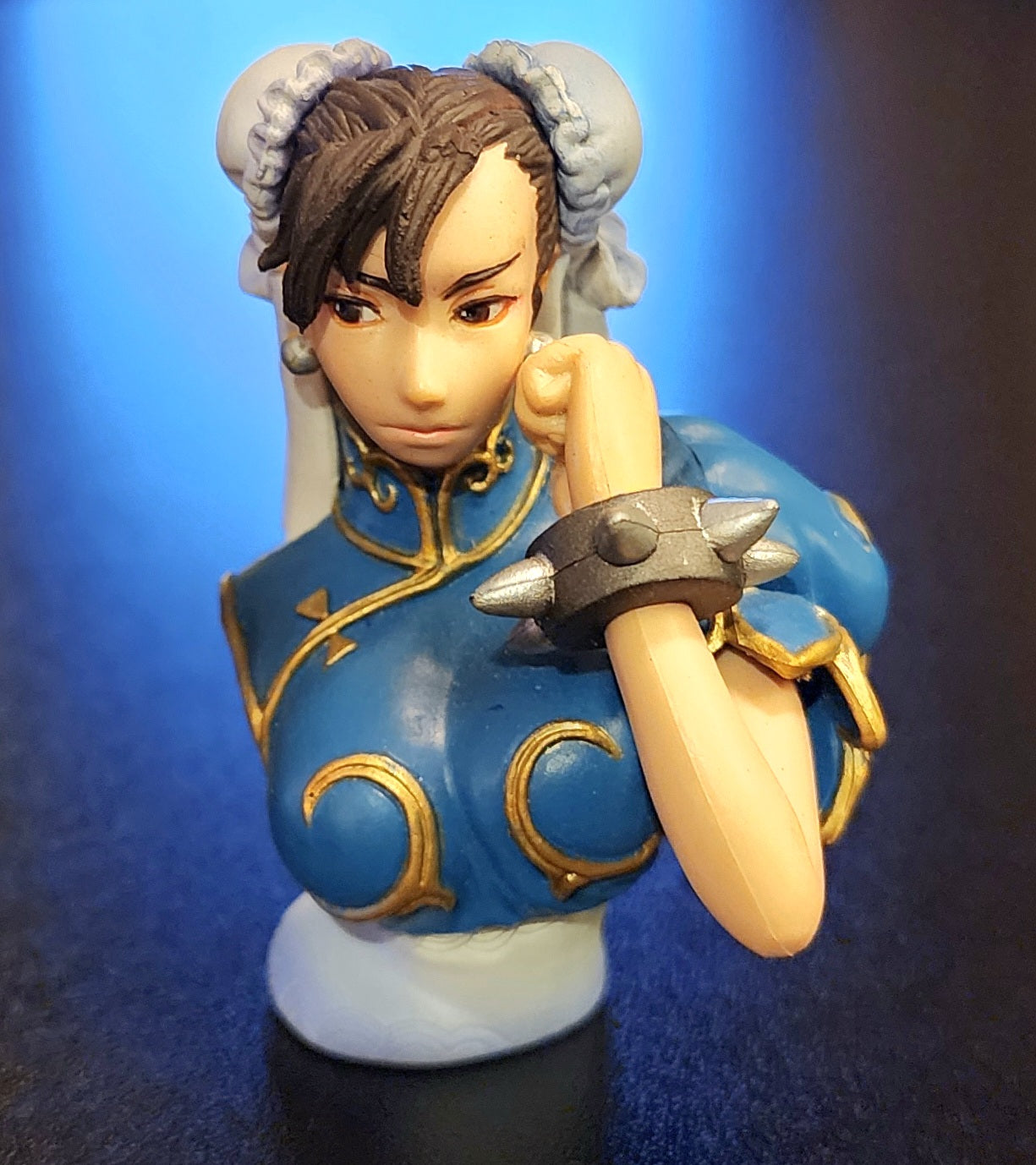 Chun-Li Street Fighter Heroines Mini Bust Figure by FiguAx