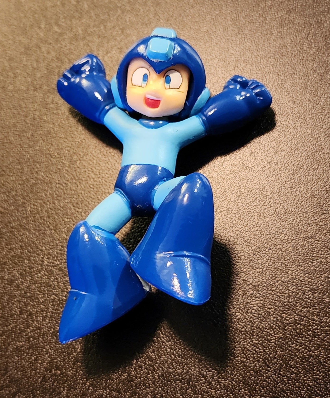 Mega Man / Rockman 2010 Capcom Super Modeling Bandai "Jumping" Figure