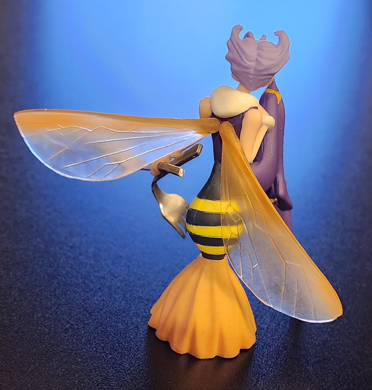 Queen Bee Vampire Savior SR Series Gashapon Figure