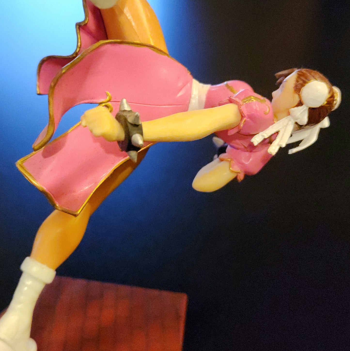 Chun-Li Street Fighter "Dynamic Pose" Yamato Trading Figure (Pink Version)