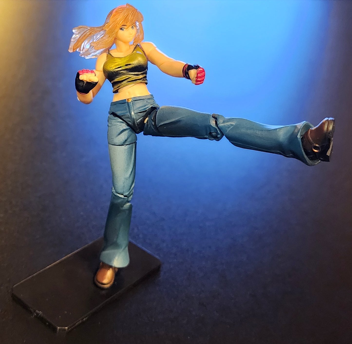 Hitomi Dead or Alive KT Kaiyodo Figure Collection DX