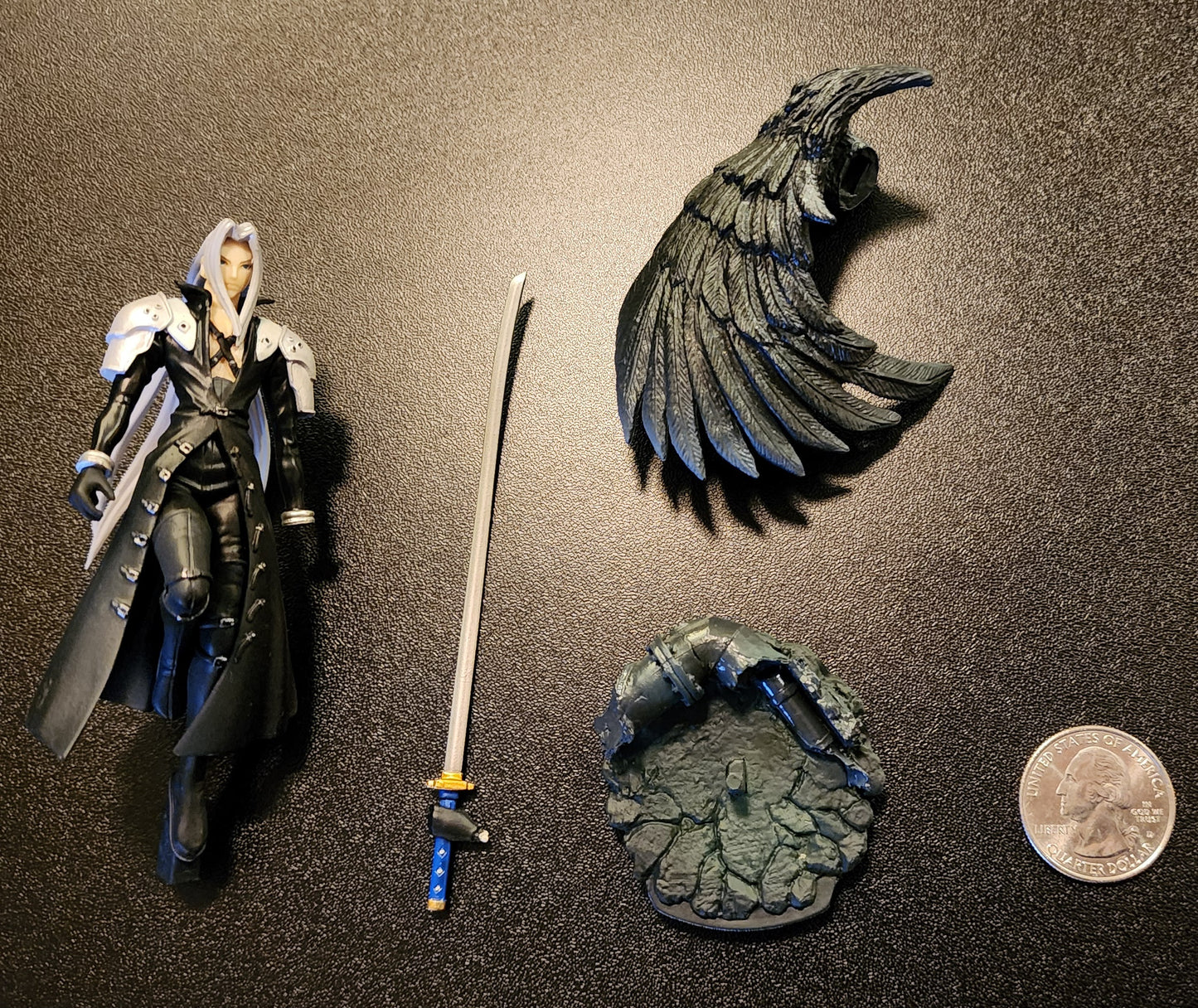 Sephiroth Final Fantasy: Advent Children Trading Arts Figure