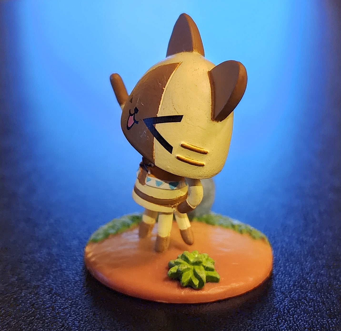 Monster Hunter Chibi Cat Palico Mascot Figure (Waving)