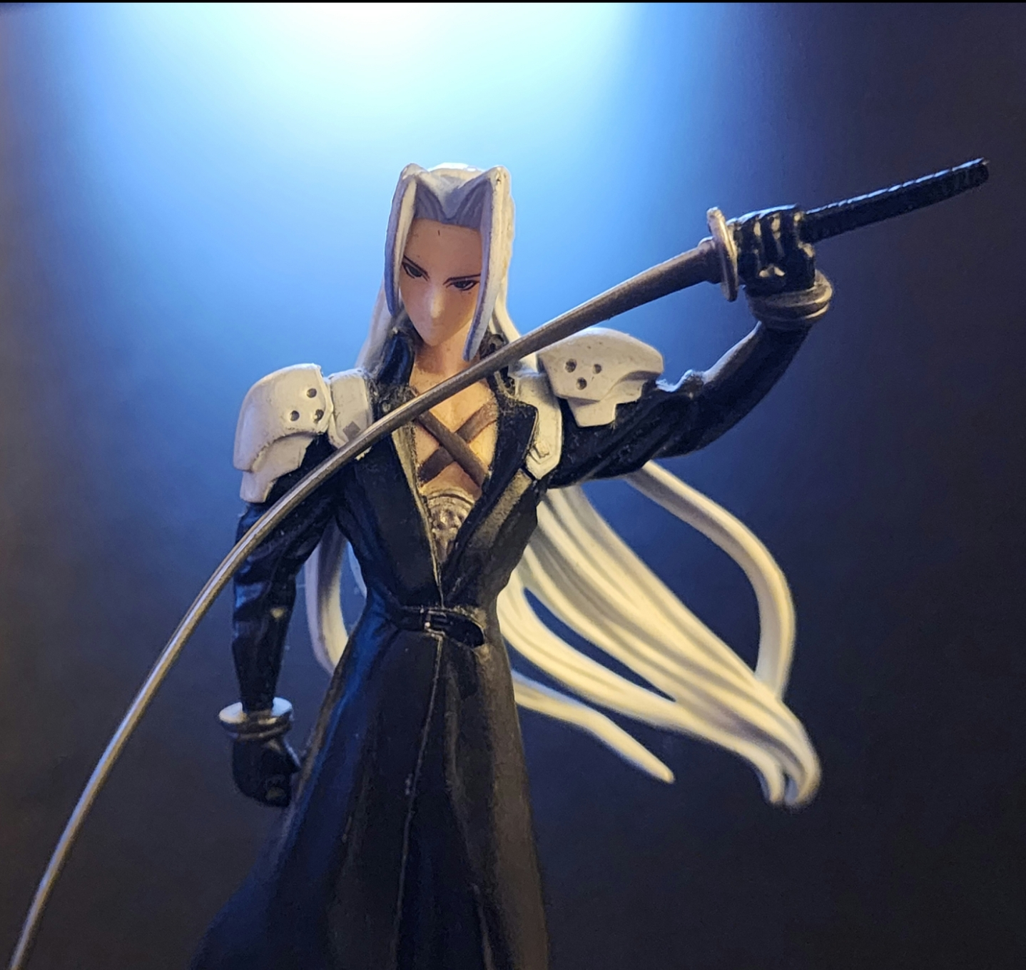 Sephiroth Final Fantasy Trading Arts Vol. 1 Figure (Normal Version)