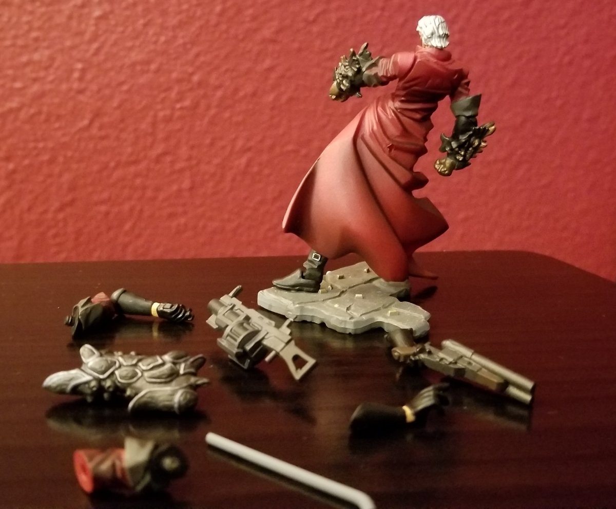 Dante Devil May Cry Small Gashapon Figure