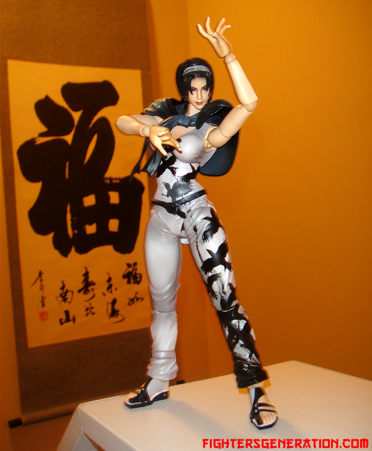 Jun Kazama TEKKEN Tag Tournament 2 Play Arts Kai Action Figure (Boxed)
