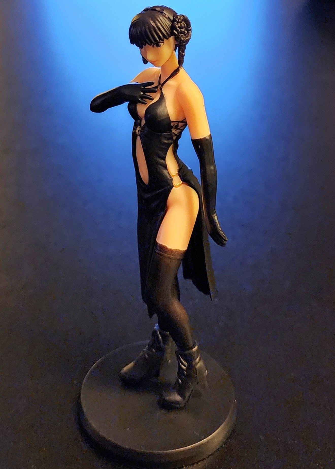 Lei Fang Dead or Alive Gashapon Figure (Black Dress)