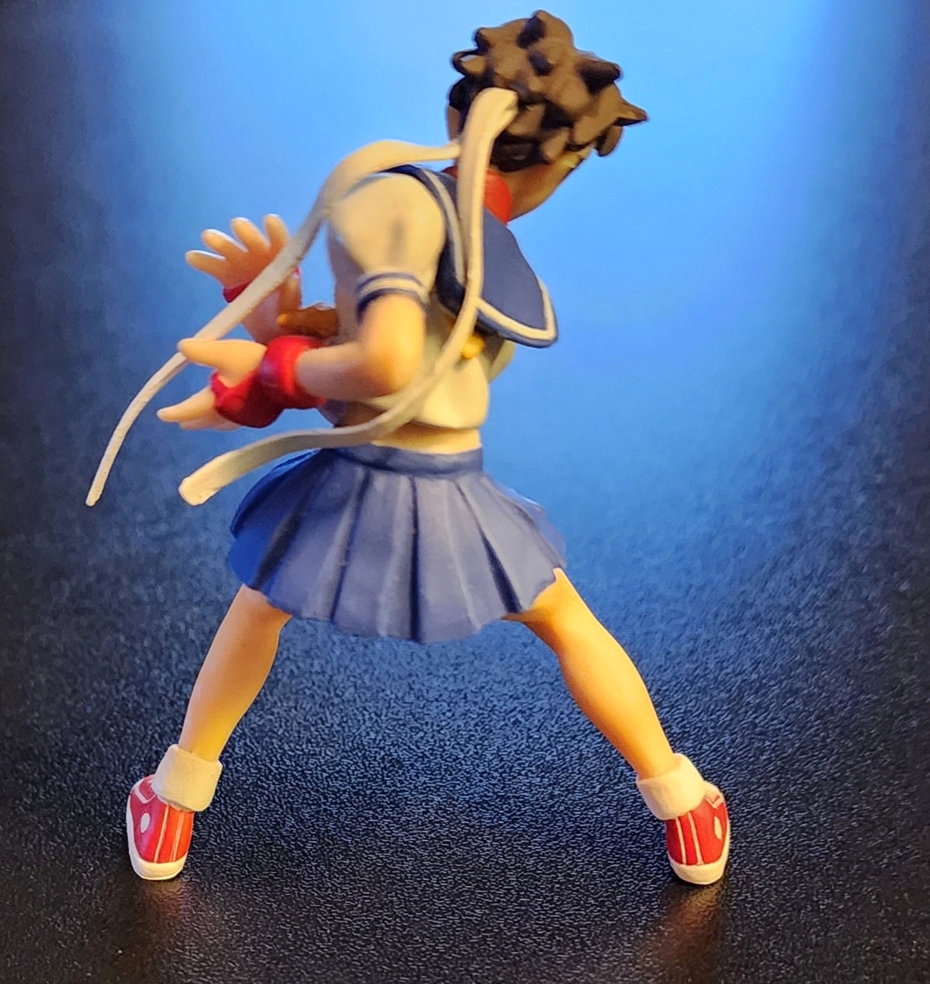 Sakura Kasugano "Hadouken Pose" Gashapon Figure