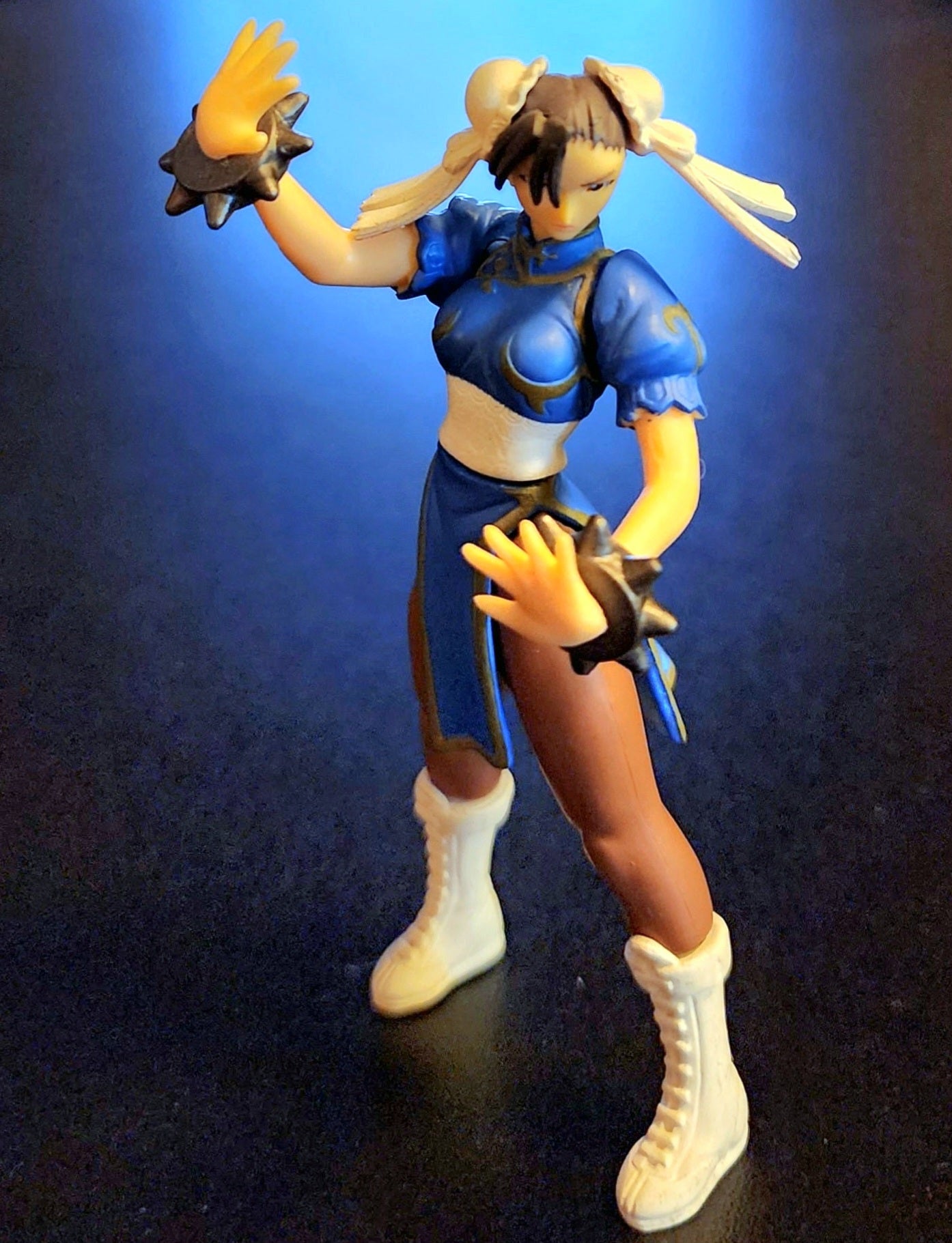 Chun-Li Street Fighter 2 Bandai Poseable Gashapon Figure