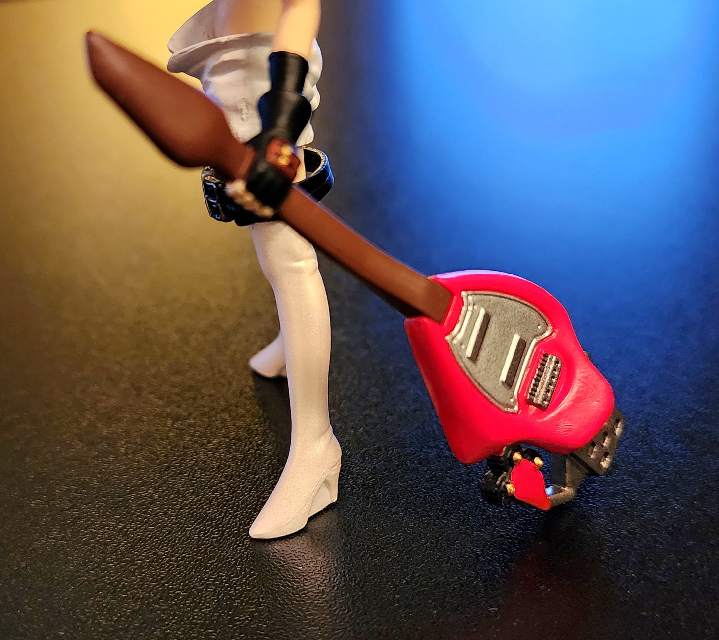 Sol Badguy (Female Version) Guilty Gear X Gashapon Figure