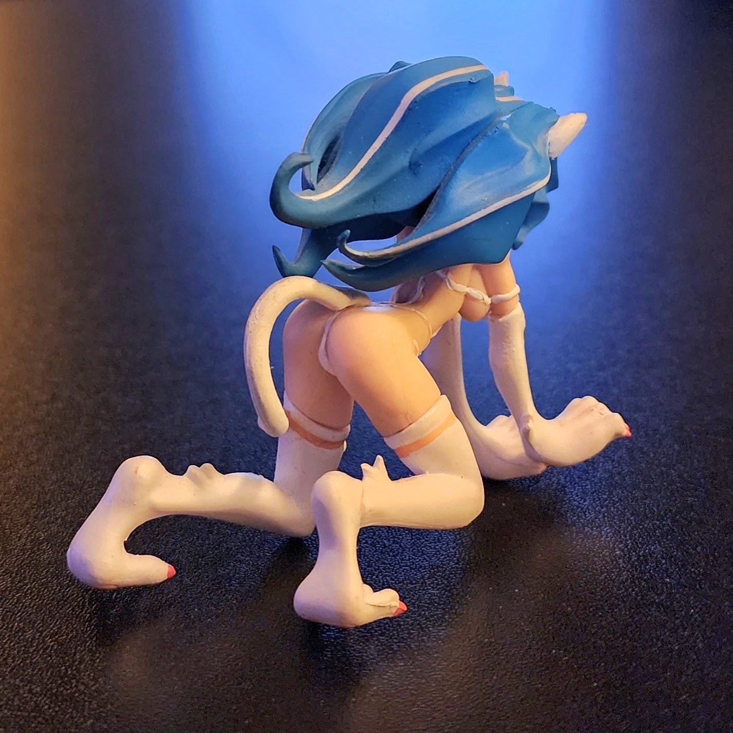 Felicia "Crawling Pose" Vampire Savior SR Series Gashapon Figure