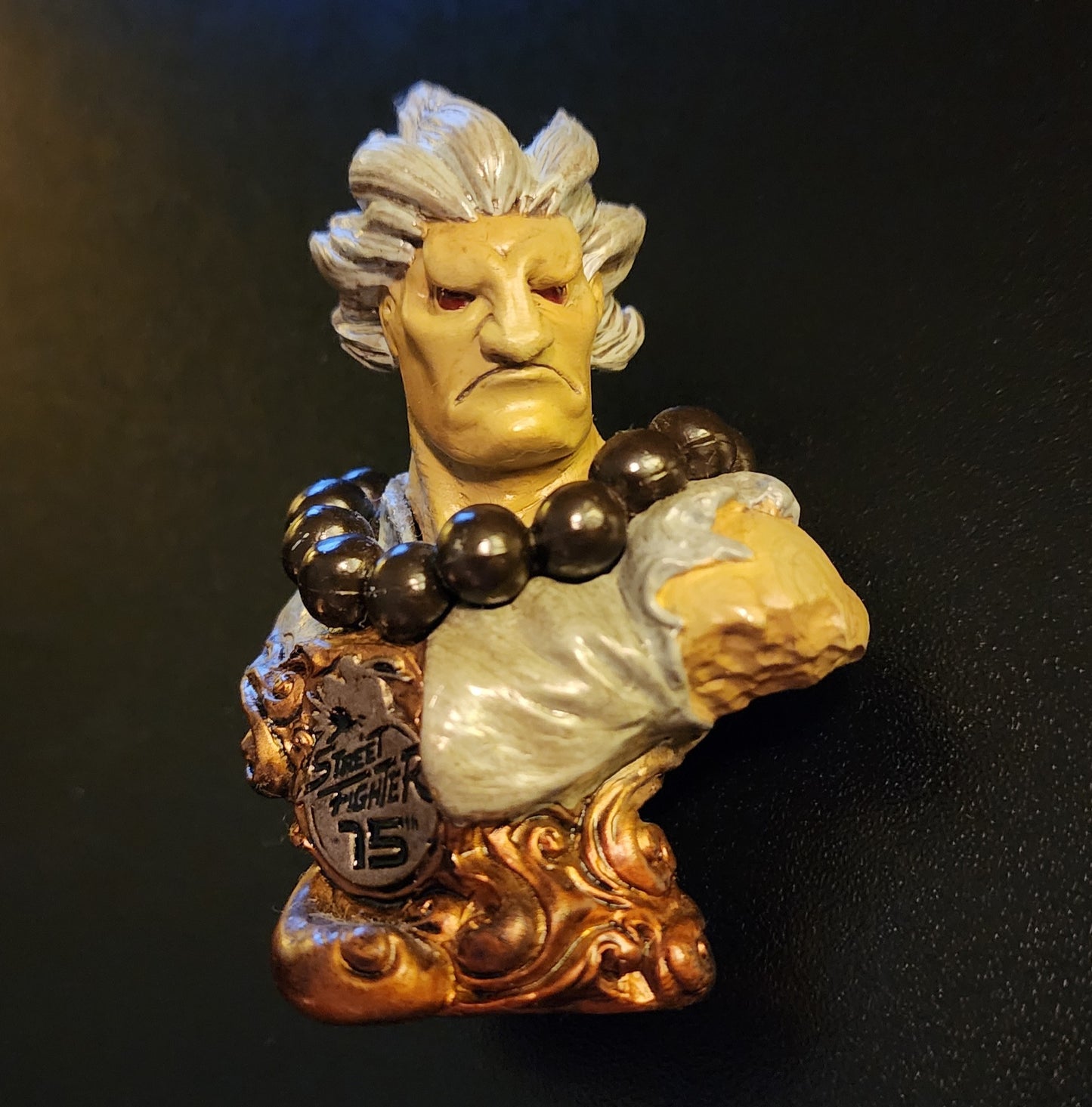 Akuma Street Fighter 15th Anniversary Mini Bust Figure (Gray Version)