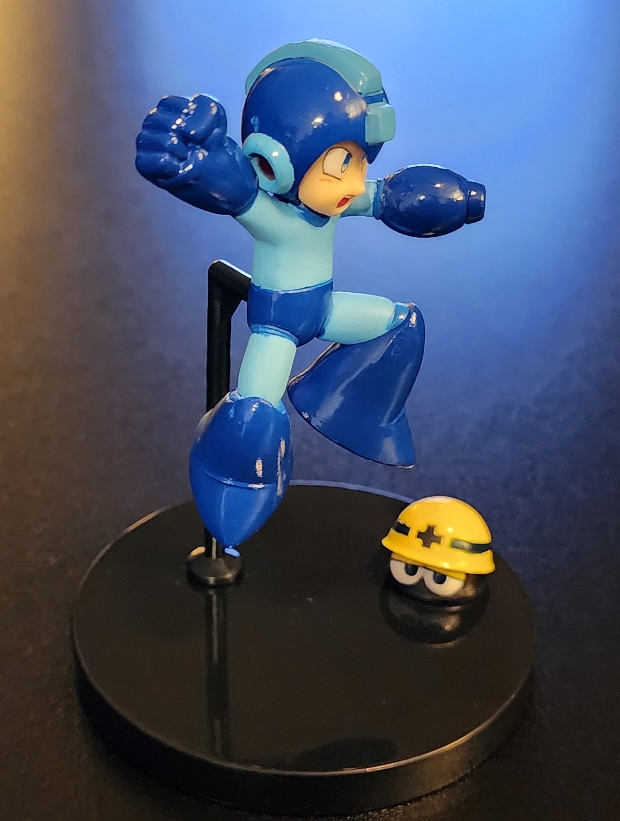 Mega Man / Rockman 2010 Capcom Super Modeling Bandai "Jumping & Shooting" Figure