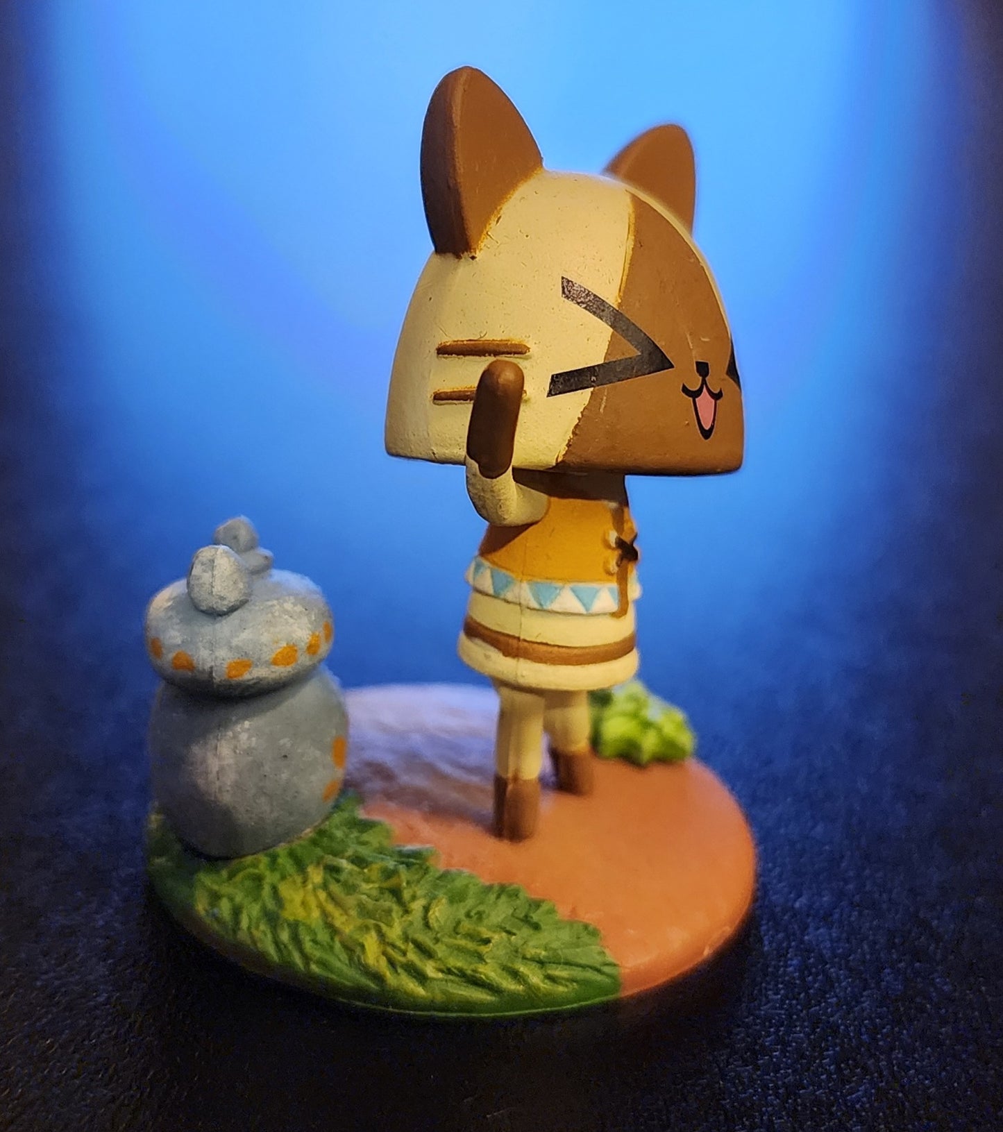 Monster Hunter Chibi Cat Palico Mascot Figure (Waving)