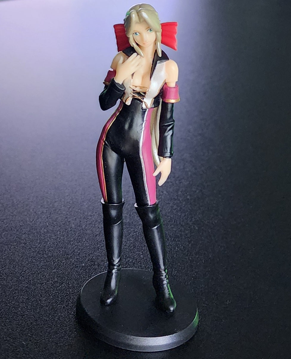 Helena Dead or Alive Gashapon Figure (2P Color Version)
