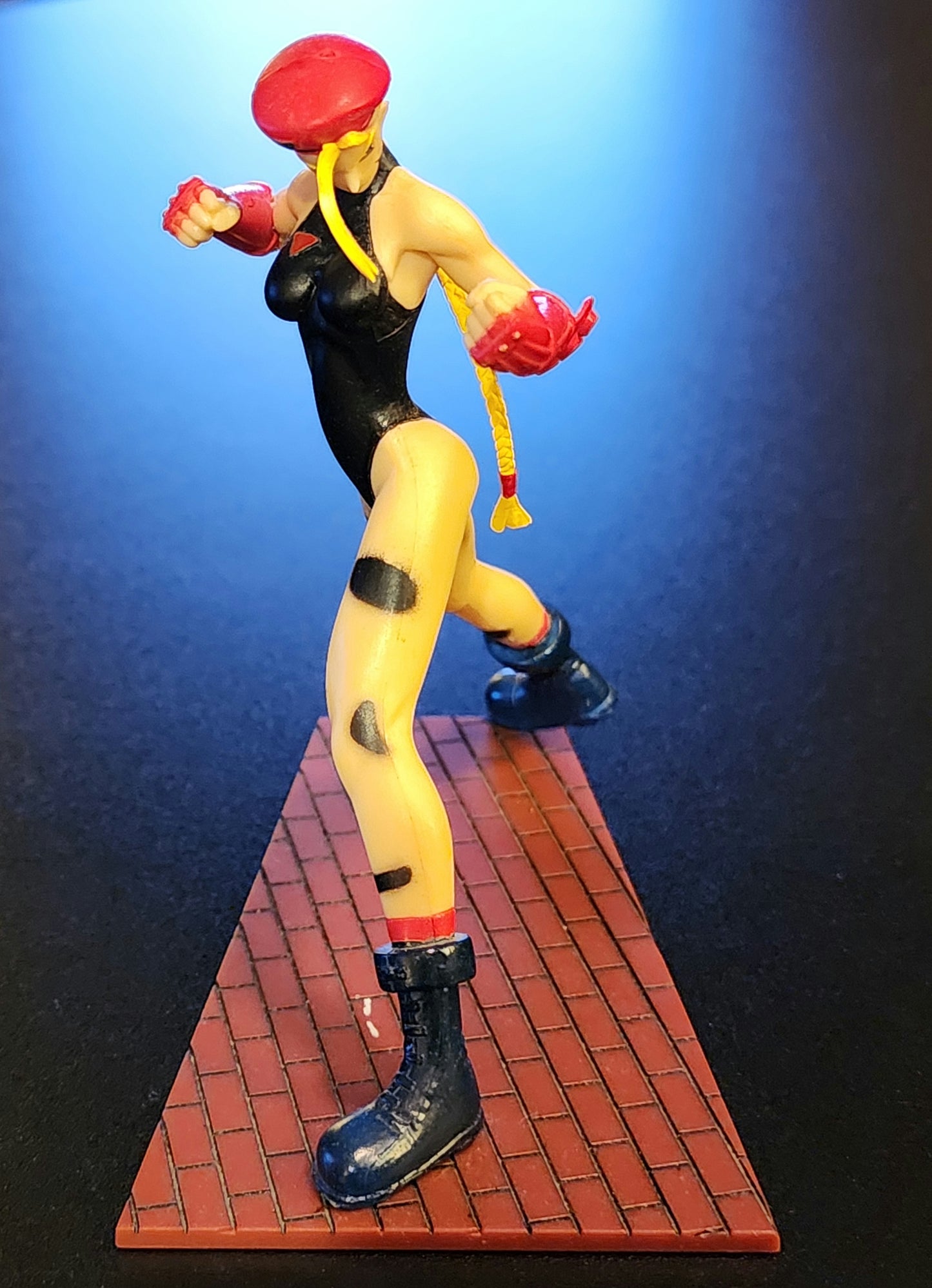 Cammy Street Fighter "Dynamic Pose" Yamato Trading Figure (Black Version)