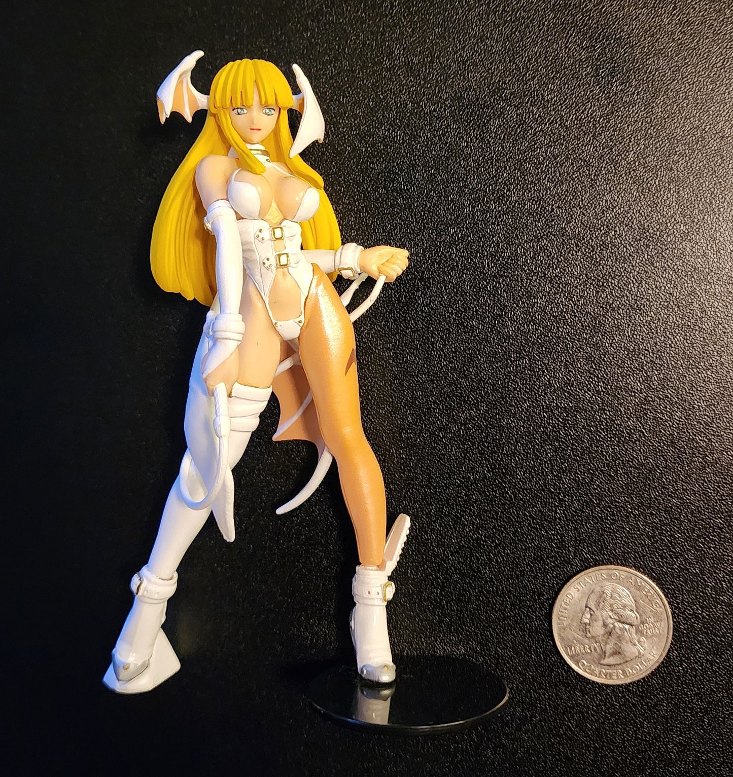 Morrigan Alternate Outfit Yujin SR Series Gashapon (White Version)