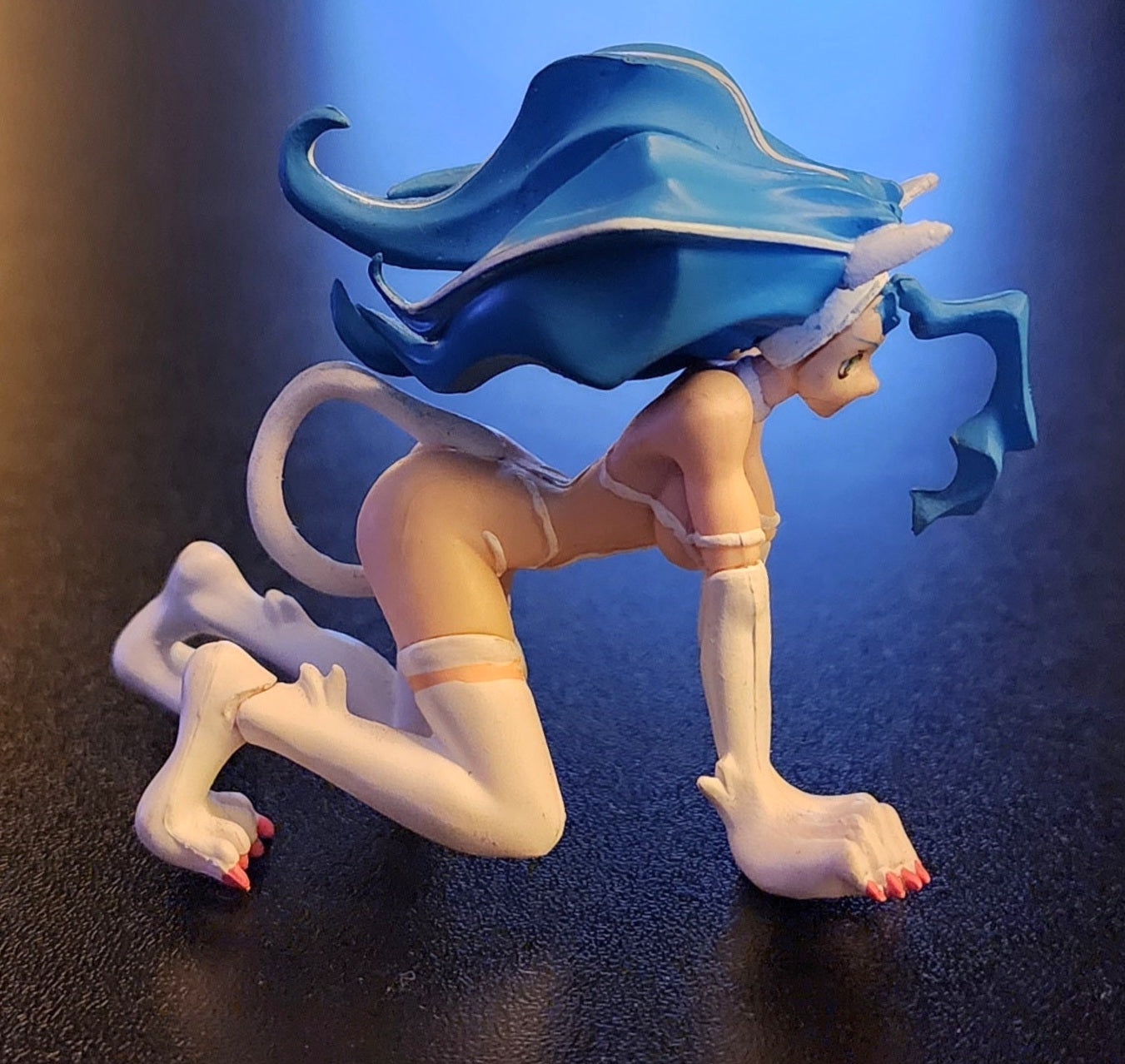 Felicia "Crawling Pose" Vampire Savior SR Series Gashapon Figure