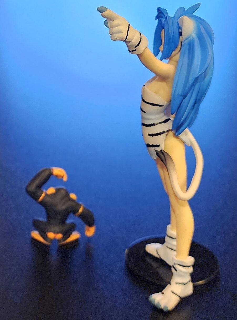 Cham Cham Samurai Shodown SR Series Gashapon Figure with Paku Paku Monkey (2P Color Version)