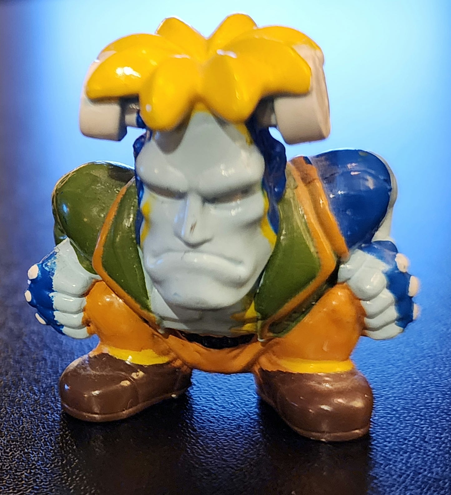 Victor Darkstalkers Vampire Savior Vintage Keychain Figure