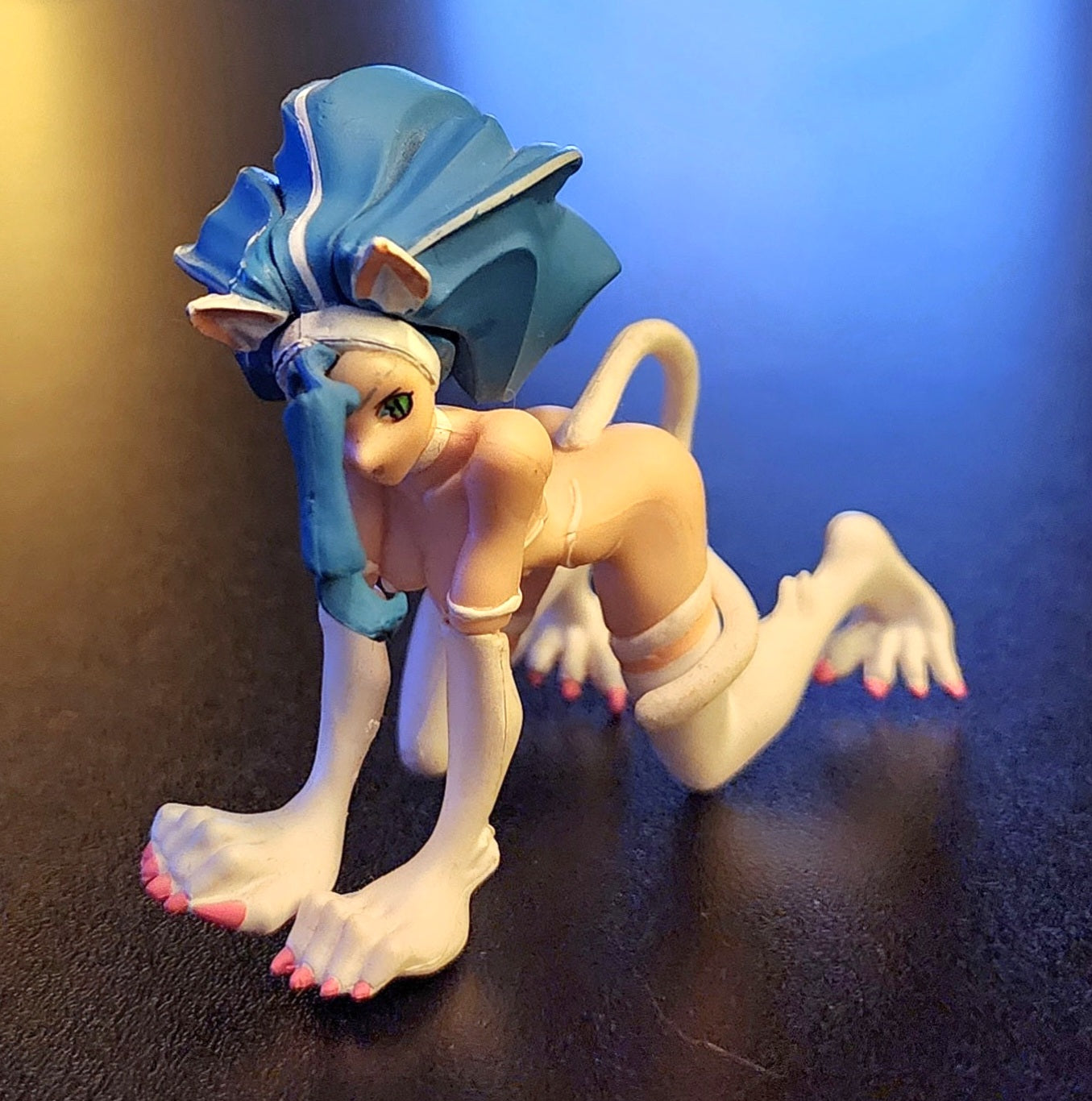 Felicia "Crawling Pose" Vampire Savior SR Series Gashapon Figure