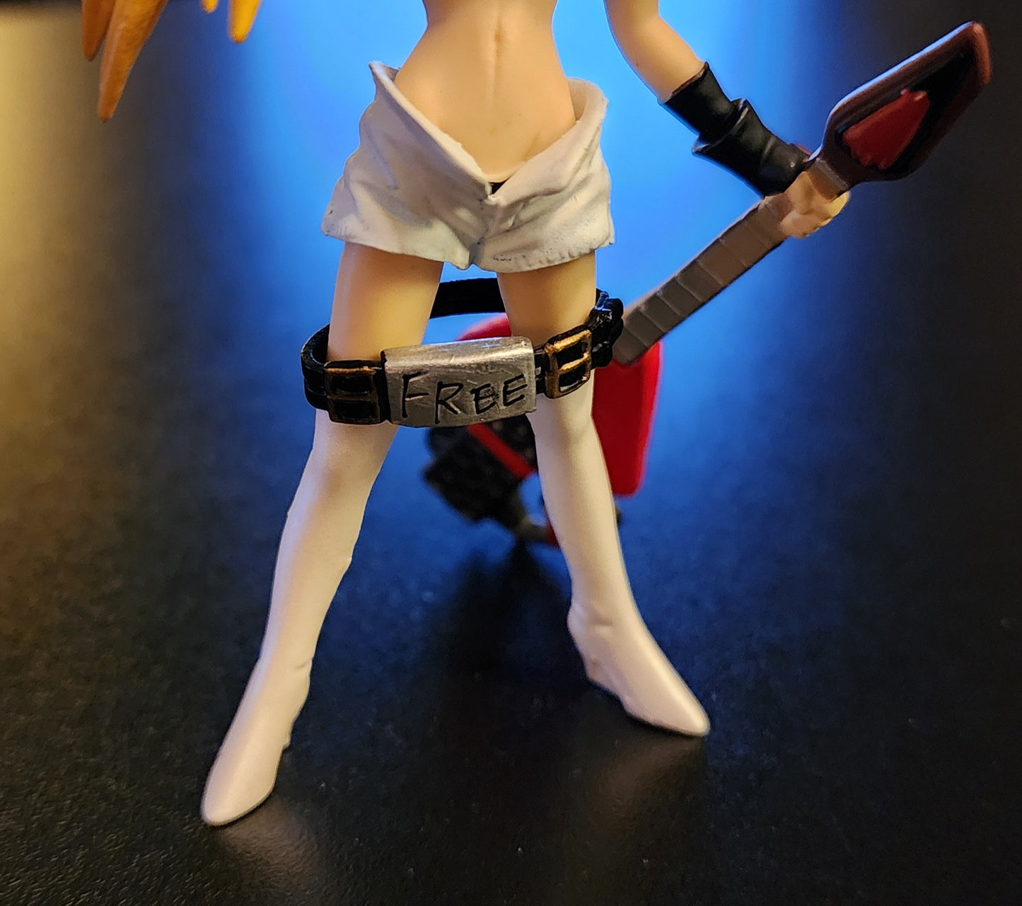 Sol Badguy (Female Version) Guilty Gear X Gashapon Figure