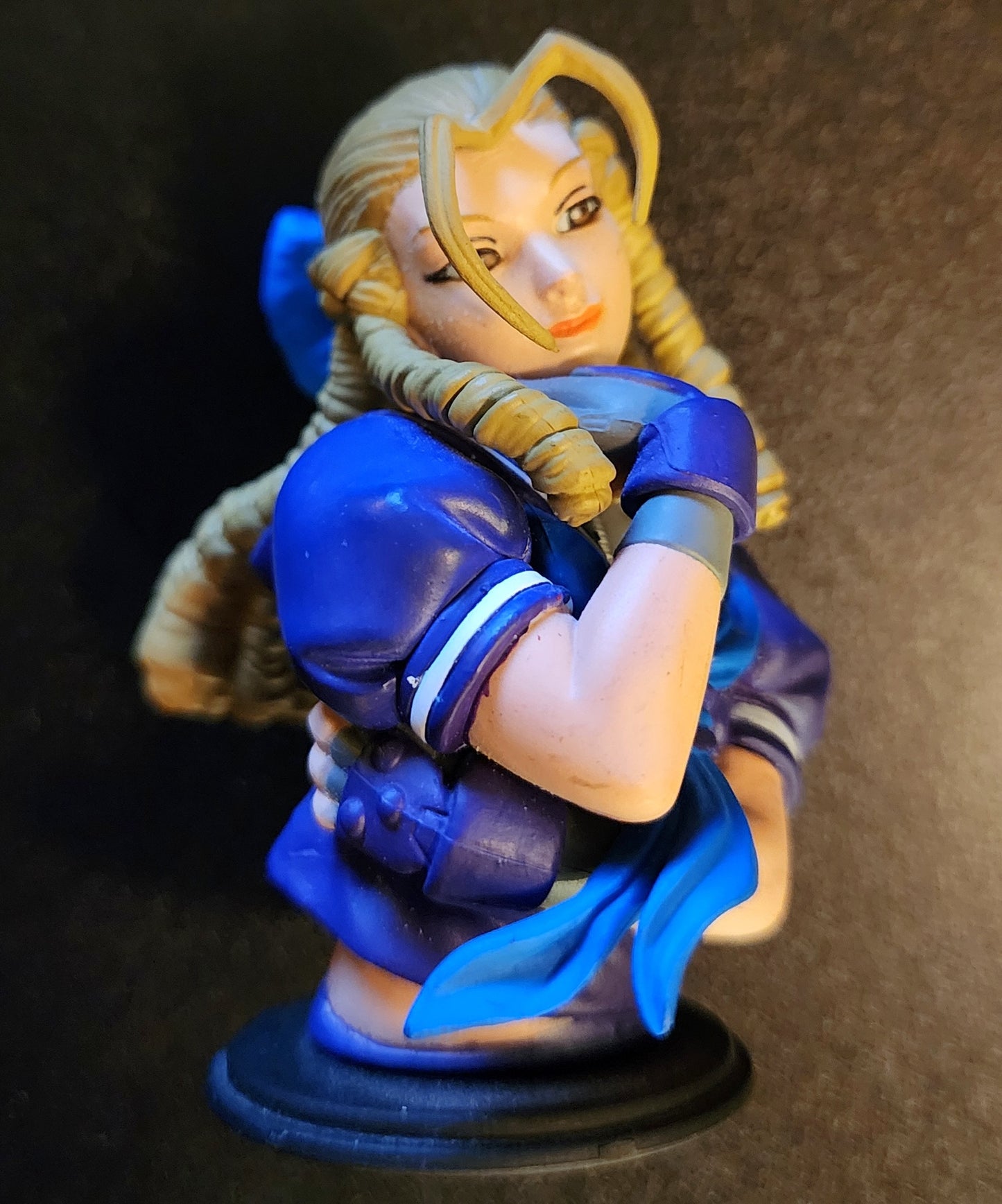 Karin Kanzaki Street Fighter Heroines Mini Bust Figure by FiguAx (Purple Version)