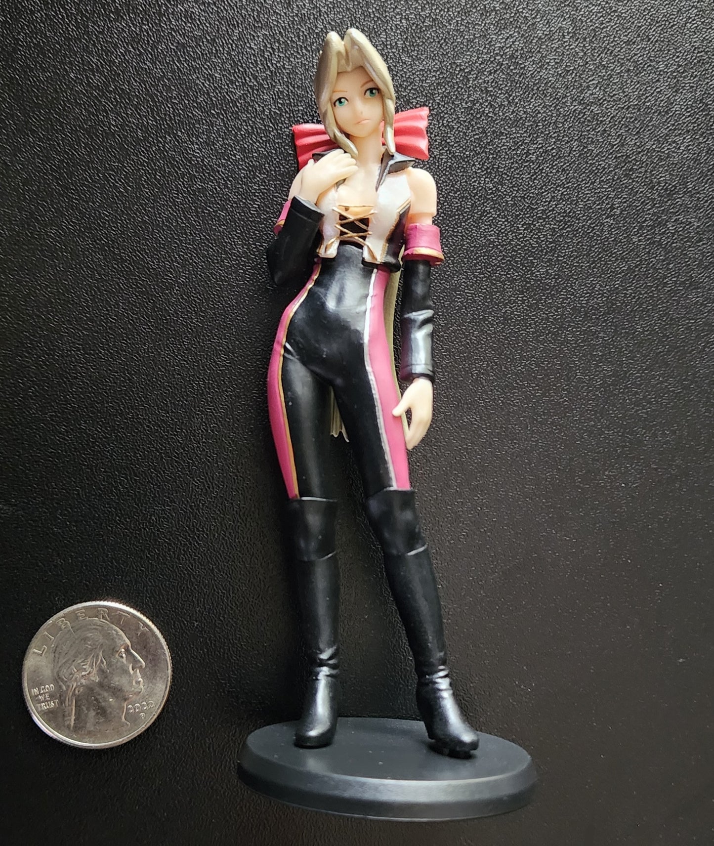 Helena Dead or Alive Gashapon Figure (2P Color Version)