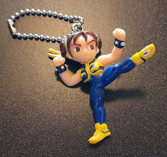 Chun-Li Street Fighter Alpha Bandai Vintage Keychain Figure