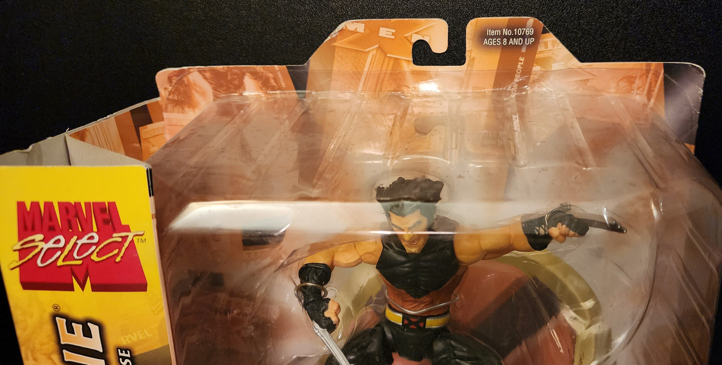 Marvel Select - Ultimate Wolverine Figure and Magneto Statue / Base (Sealed)