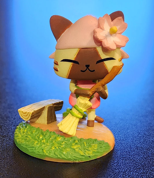 Monster Hunter Chibi Cat Palico Figure (Sweeping)