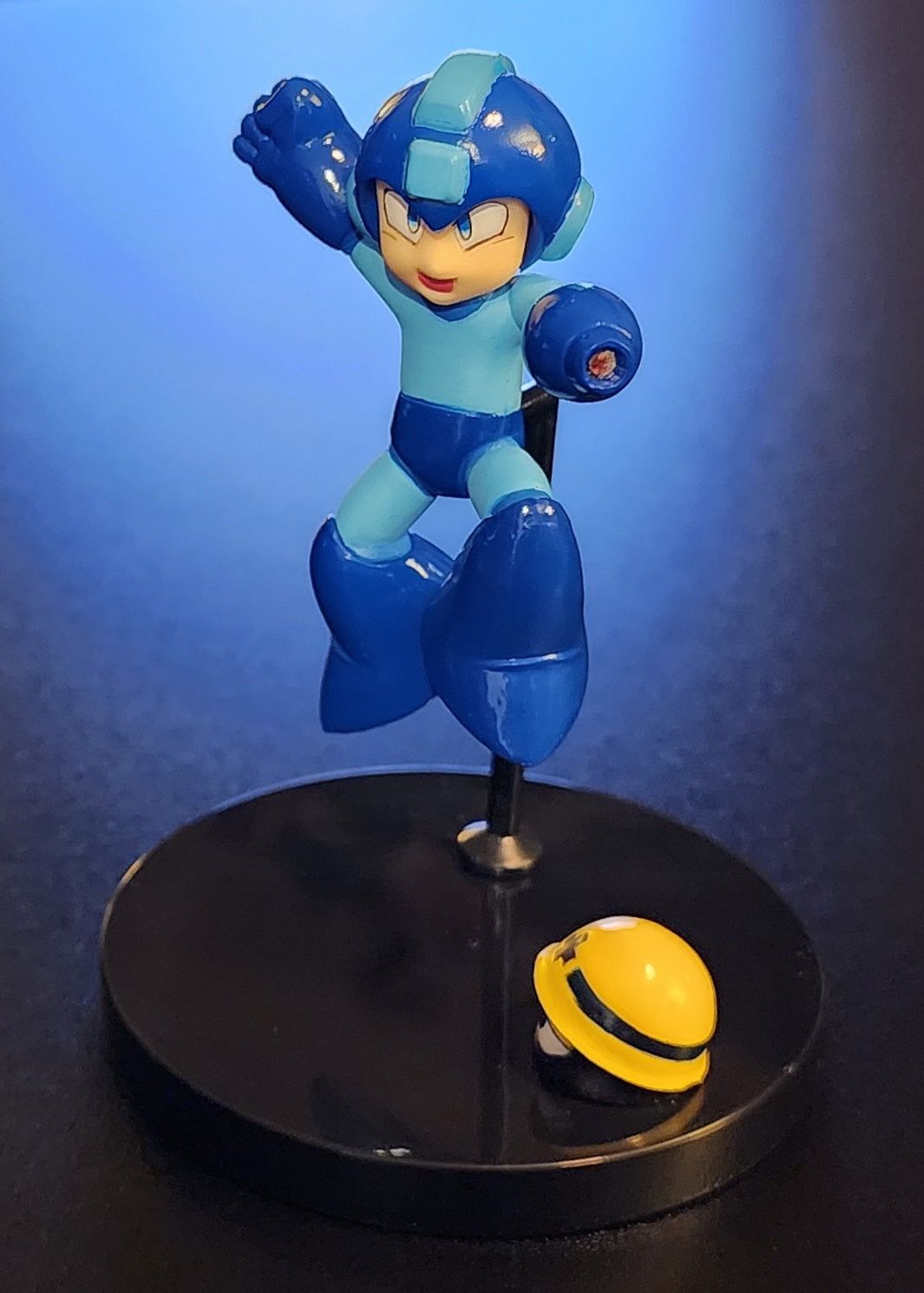 Mega Man / Rockman 2010 Capcom Super Modeling Bandai "Jumping & Shooting" Figure