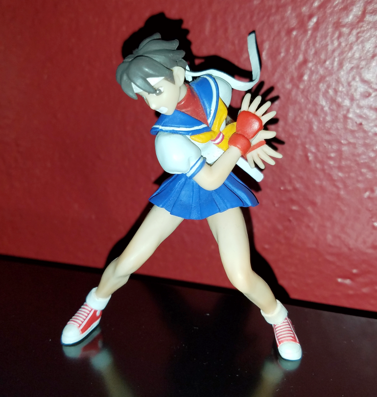 Sakura Kasugano "Hadouken Pose" Gashapon Figure